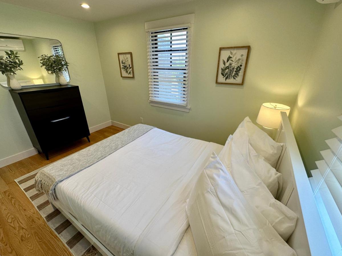 Prime Location! Renovated House! 6 Bed4 Bath Villa Newport Exterior photo