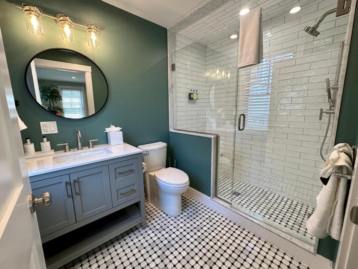 Prime Location! Renovated House! 6 Bed4 Bath Villa Newport Exterior photo